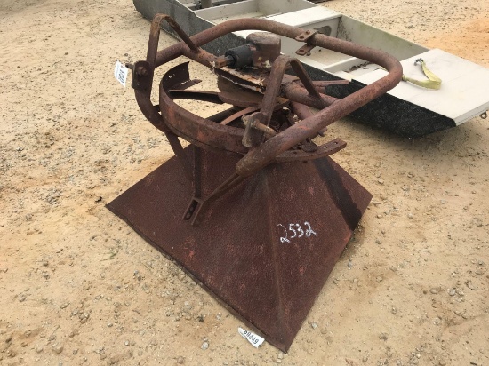 2532 - 3PT HITCH FERTILIZER SPREADER
