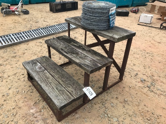 ROLL 15 GUAGE BARB WIRE AND TRAILER STEPS
