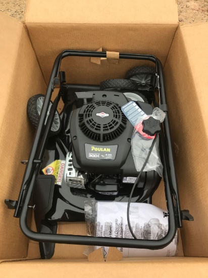 NEW POULAN P300 PUSH LAWN MOWER