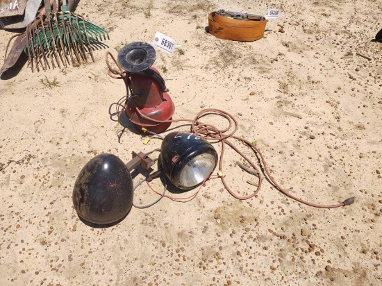2 LIGHTS AND 1 SIREN
