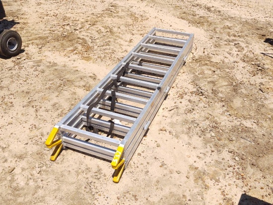 FOLDING MOWER RAMPS
