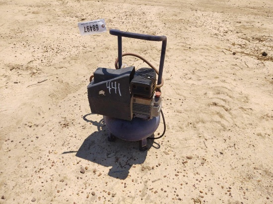AIR COMPRESSOR