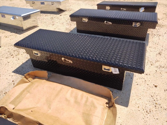 UNITED WELDING SERVIES BLACK ALUMINUM TOOK BOX,