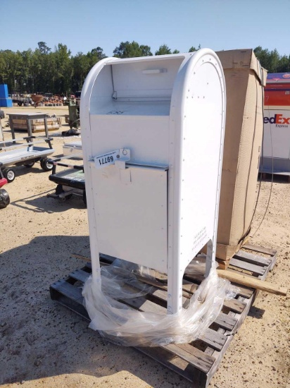 NEW US POSTAL SERVICE MAIL BOX