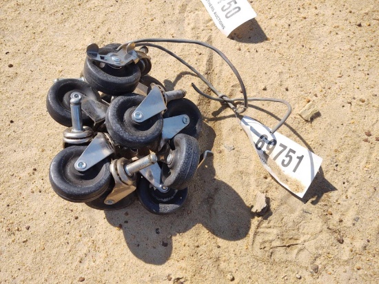 12- 2-1/2IN SOLID RUBBER CASTERS