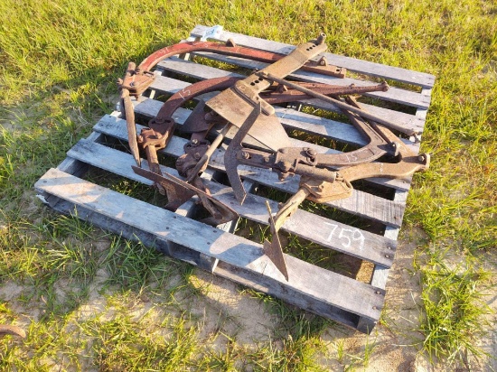PALLET PLOW PARTS FEET,