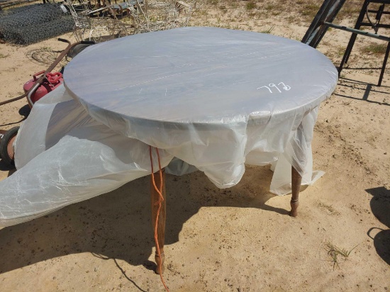 WOOD OVAL TABLE