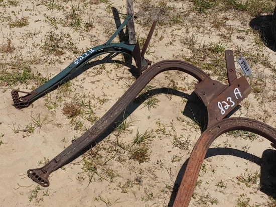 823A- MULE PLOW