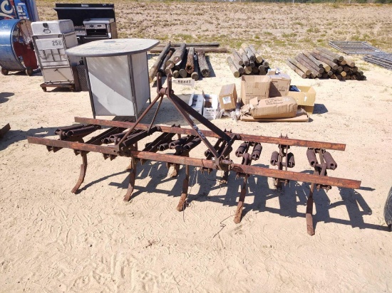 9 SHANK CHIESEL PLOW