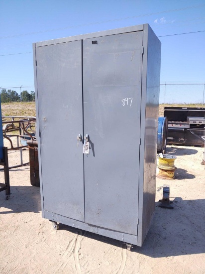 STEEL CABINET ON WHEELS