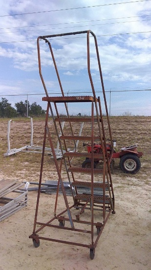 6' ROLLING LADDER