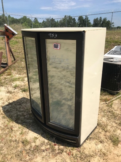 BEVERAGE ELECTRIC DRINK BOX OR COOLER