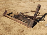 1126- JOHN DEERE 32 3 PT. HITCH LOG SPLITTER