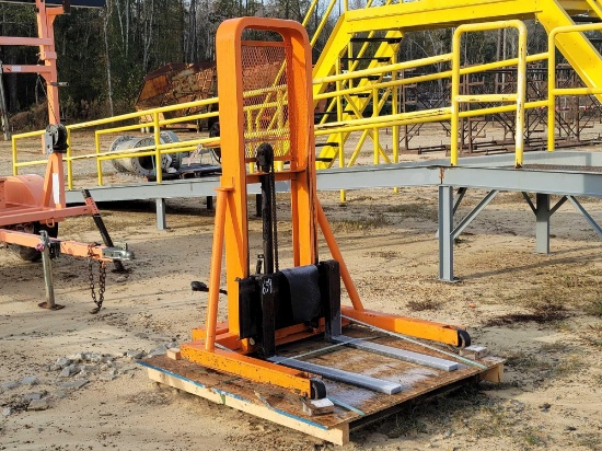 PRESTO HYDRAULIC LIFT TRUCK