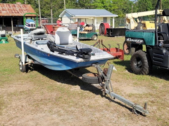 173 - HAPR TRAVELER 16' X 52" FIBERGLASS BOAT,