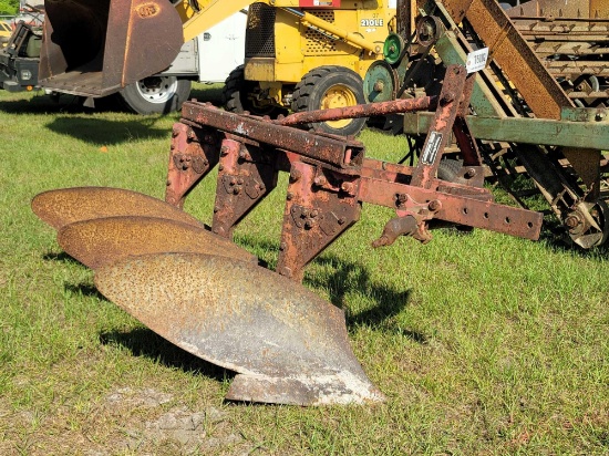 182 - MF 43 3 BOTTOM PLOW