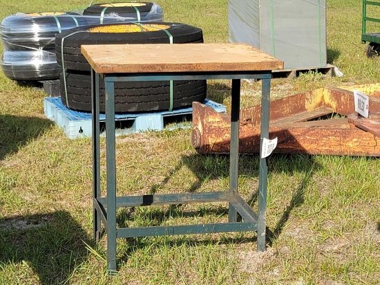 212 - STEEL WORK TABLE 22" X 28"
