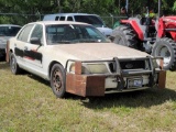471-2011 FORD CROWN VIC POLICE CAR