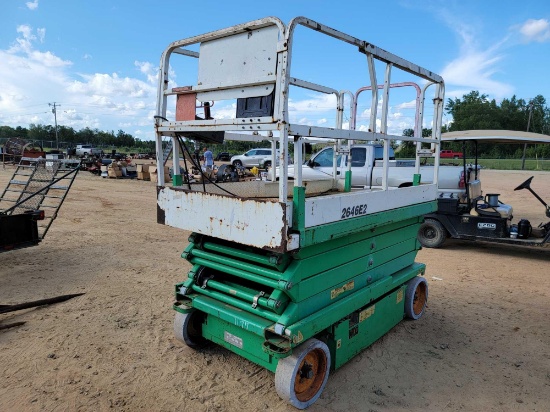 2001 JLG 2646 EZ SCISSOR LIFT