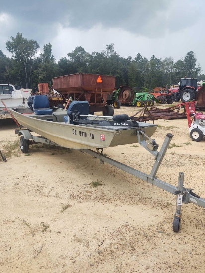 186 - 2007 TRACKER 14' X 36" ALUMINUM BOAT