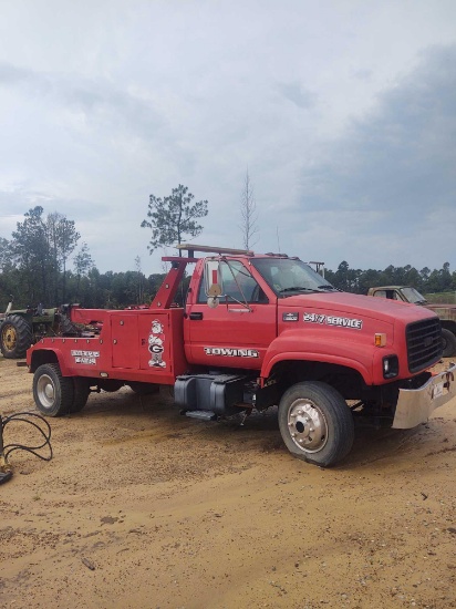 230 - 1999 CHEVY C6500 TRUCK,*