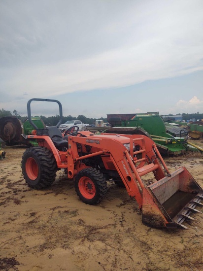 266 - KUBOTA L3400 4WD TRACTOR,