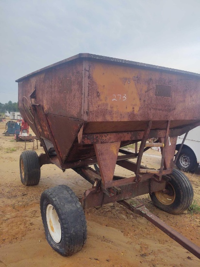 273 - 10' GRAVITY FLOW WAGON