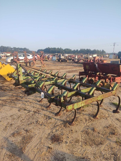 306 - JOHN DEERE 1100 FIELD CULTIVATOR