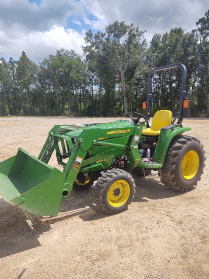 314 - JOHN DEERE 3025E 4WD TRACTOR,