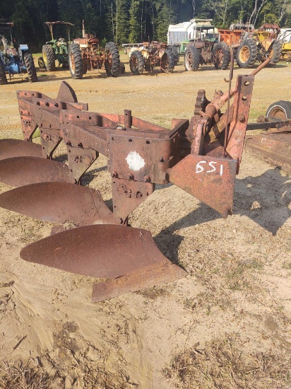 651 - MASSEY FERGUSON 4 - BOTTOM PLOW