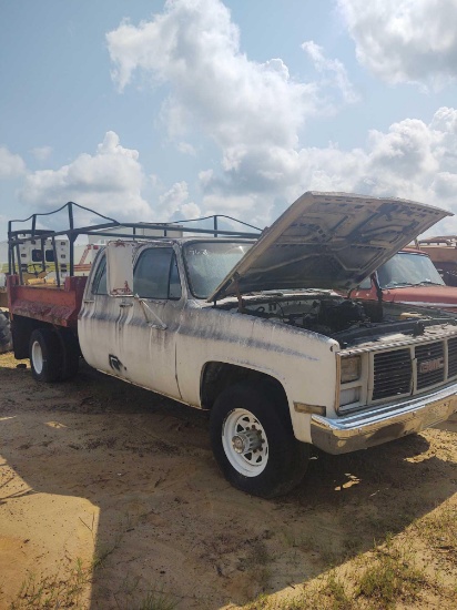 766 - 1988 GMC CREW CAB 3500 TRUCK, *