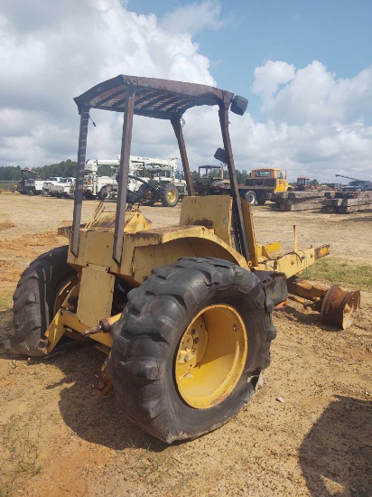 767 - JOHN DEERE 4820 FORKLIFT CHASIS,