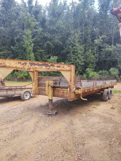 838 - 20 FT X 8FT GOOSENECK TRAILER *