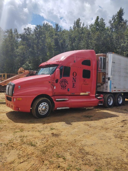 841 - 2003 T2000 KENWORTH SEMI *