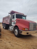 726 - 1996 INTERNATIONAL DUMP TRUCK,*