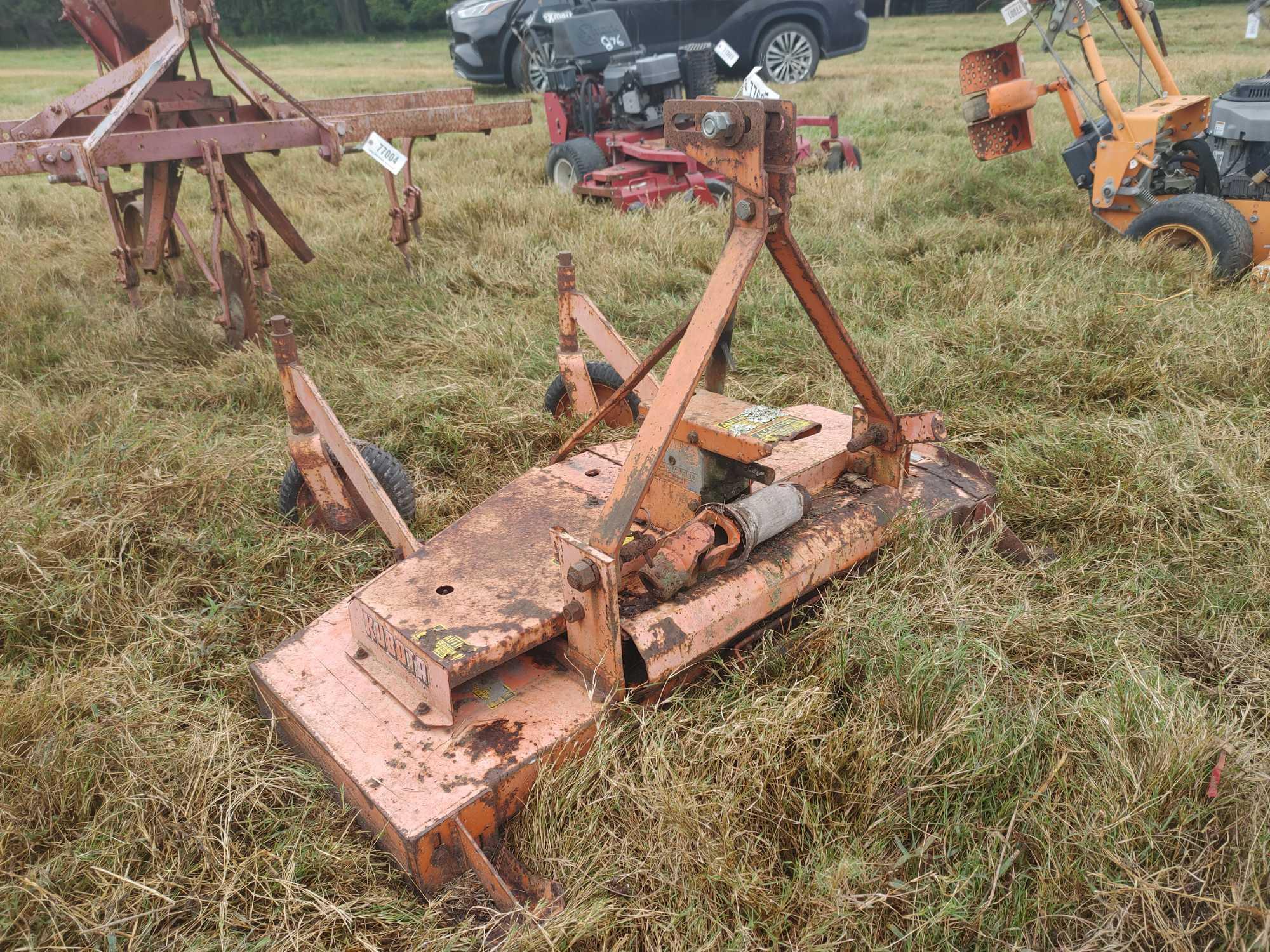 883 - KUBOTA B3548 FINISHING MOWER | Proxibid