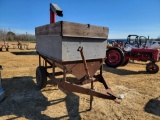 332 - FEED WAGON 7 FT UNLOADING AUGER