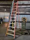 WERNER 12FT FIBERGLASS STEP LADDER