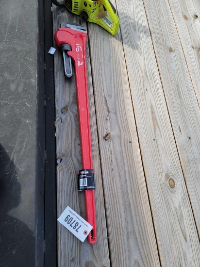 NEW NEVER USED 4 FT HEAVY DUTY PIPE WRENCH