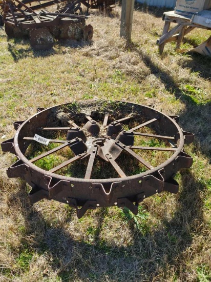 626 - STEEL WHEEL FOR FARM ALL M