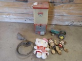 376 - VINTAGE TOY LOT INCLUDES: