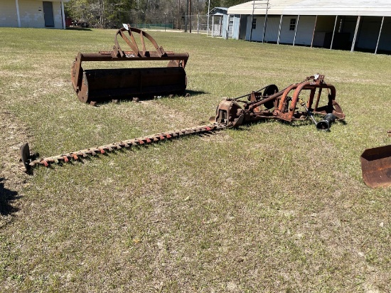 255 - MASSEY FERGUSON SICKLE MOWER,