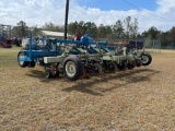 312 - KMC 6 ROW STRIP TILL,