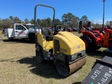 320 - 2015 WACKER NEUSON RD12A ROLLER PACKER,