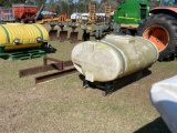 548 - 200 GALLON WATER TANK & MOUNT