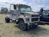 725 - 1986 MACK CHASSIS,