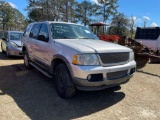 862 - 2004 FORD EXPLORER XLT AWD,