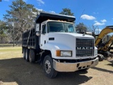 870 - 2001 MACK 600 TRIPLE AXLE DUMP TRUCK,