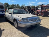 907 - ABSOLUTE - 2004 CROWN VICTORIA,