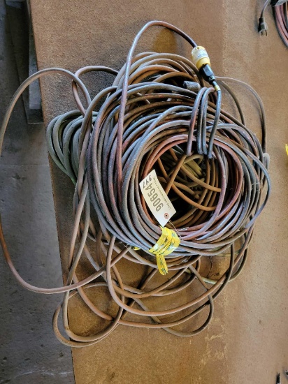 BUNDLE OF EXTENTION CORDS